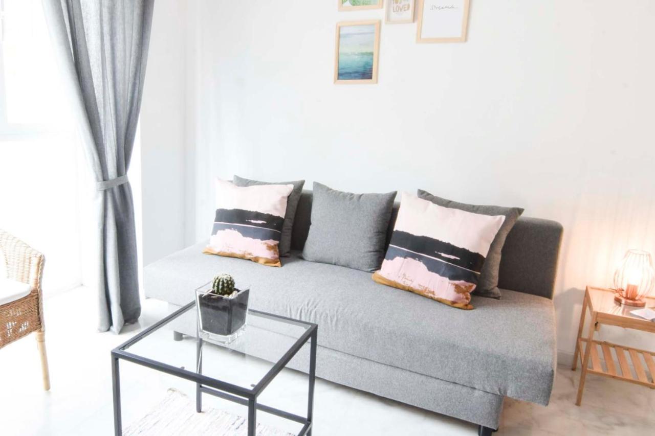 P&P Apartaments Carrera De Capuchinos Málaga Exterior foto
