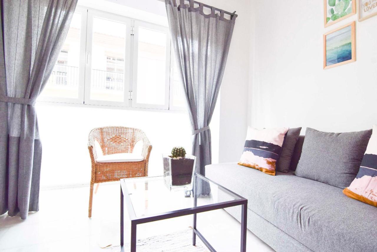 P&P Apartaments Carrera De Capuchinos Málaga Exterior foto